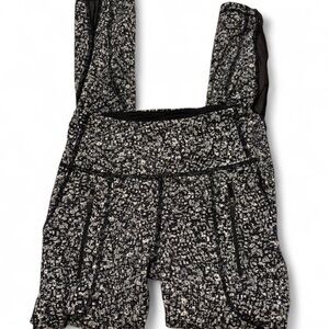 Black and White Lulu leggings